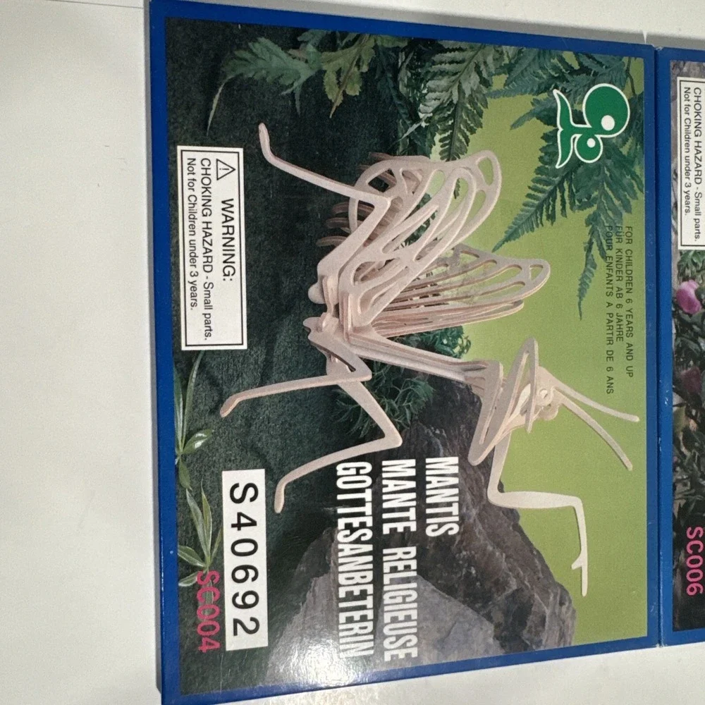 3 Wood Model Kit Puzzles Insects - IQ  Products - NEW